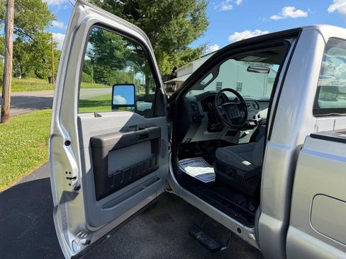 Used 2016 Ford F350 XL AWD/4WD image 21