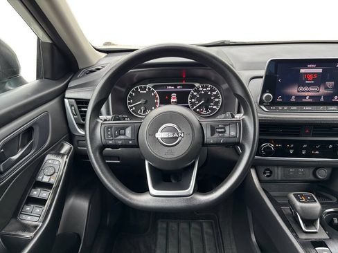 Used 2024 Nissan Rogue S AWD/4WD image 11