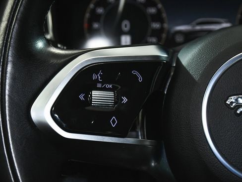 Used 2024 Jaguar F-PACE R-Dynamic S image 35