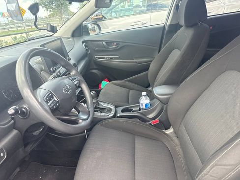 Used 2023 Hyundai Kona SEL FWD image 9