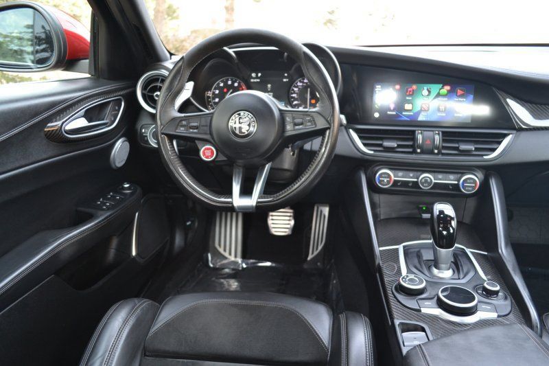 Used 2018 Alfa Romeo Giulia Quadrifoglio RWD image 20