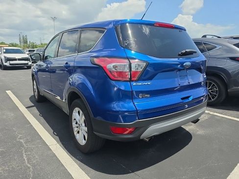 Used 2017 Ford Escape SE FWD image 12