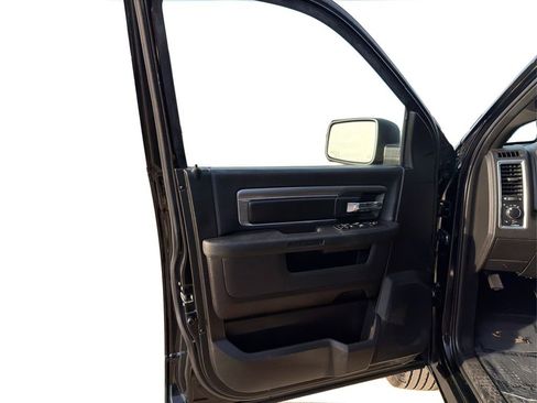 Used 2021 RAM 1500 Classic Warlock image 20