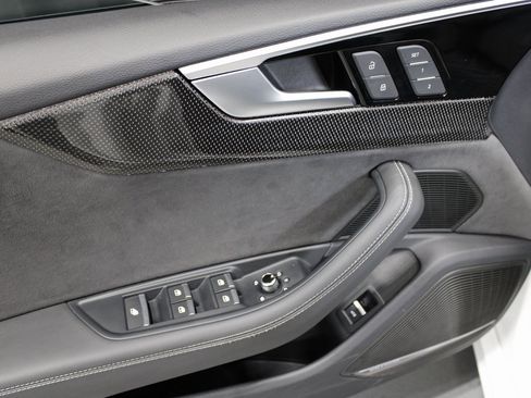 Used 2024 Audi S5 Premium image 22