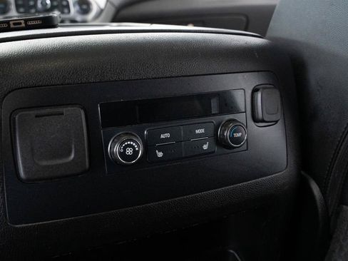 Used 2019 GMC Yukon XL SLT AWD/4WD image 29