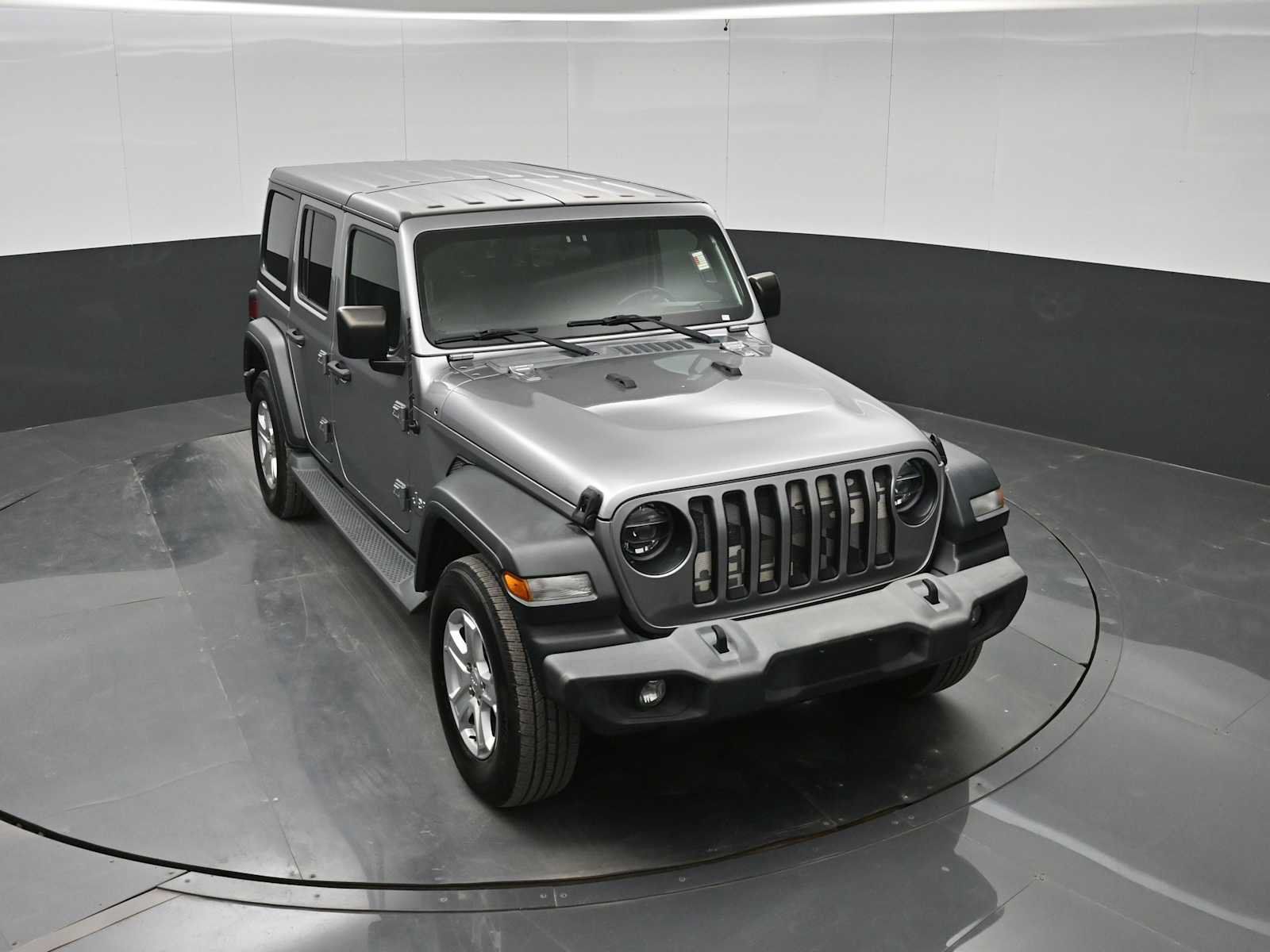 Used 2018 Jeep Wrangler Unlimited Sport S AWD/4WD image 24