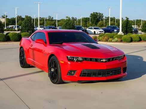 Used 2015 Chevrolet Camaro SS w/ RS Package image 8
