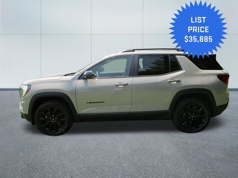 New 2027 GMC Terrain Elevation w/ Elevation Premium Package FWD image 3