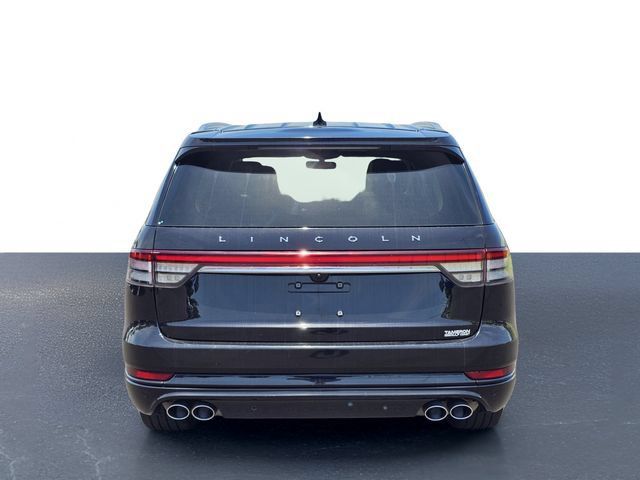 Used 2022 Lincoln Aviator Grand Touring w/ Elements Package Plus AWD/4WD image 11