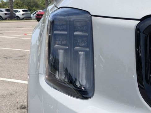 Certified 2025 Kia Telluride EX X-Line AWD/4WD image 12