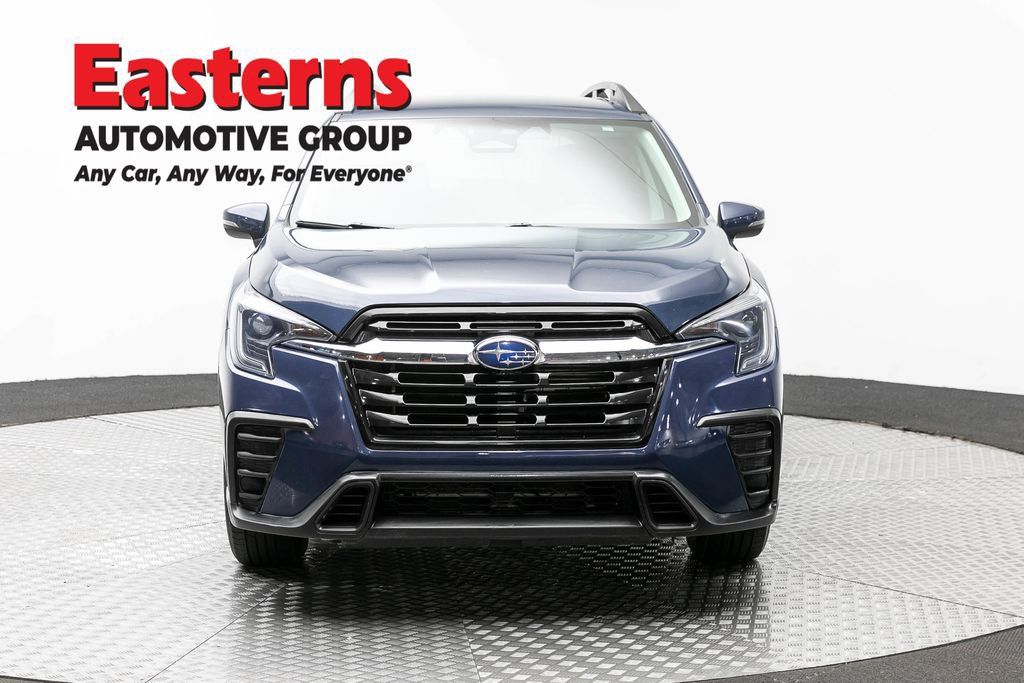 Used 2023 Subaru Ascent Premium AWD/4WD image 4