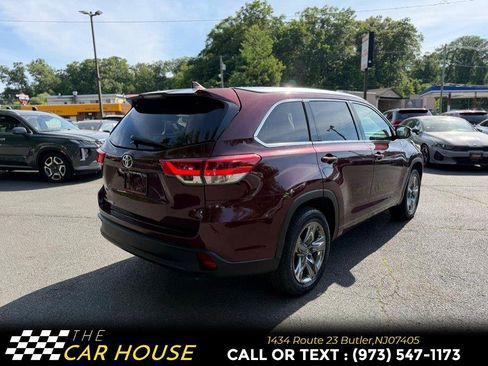 Used 2019 Toyota Highlander Limited Platinum FWD image 8