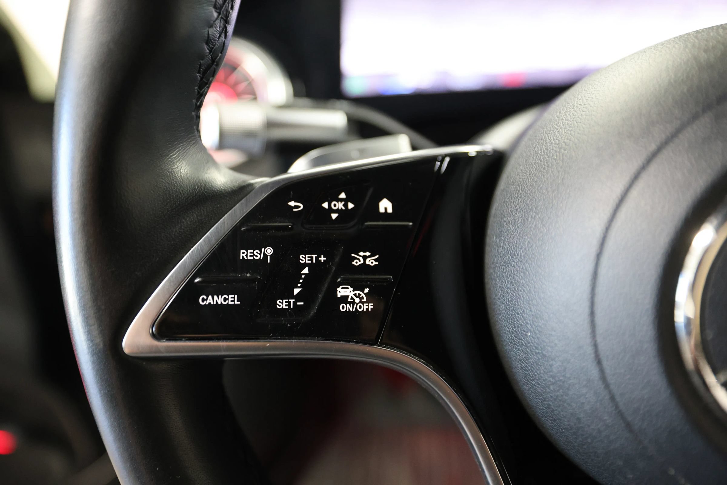 Used 2022 Mercedes-Benz EQS 580 4MATIC Sedan image 38