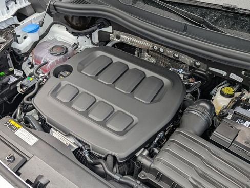 New 2026 Volkswagen Tiguan SE R-Line AWD/4WD image 37