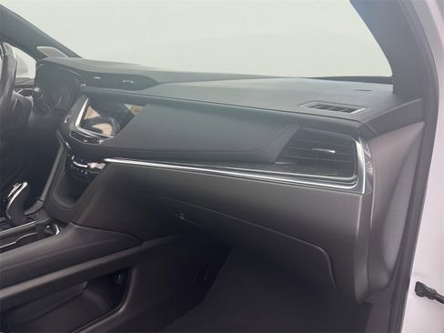 Used 2022 Cadillac XT5 Premium Luxury w/ Technology Package image 20