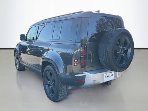 Used 2024 Land Rover Defender 110 S image 5