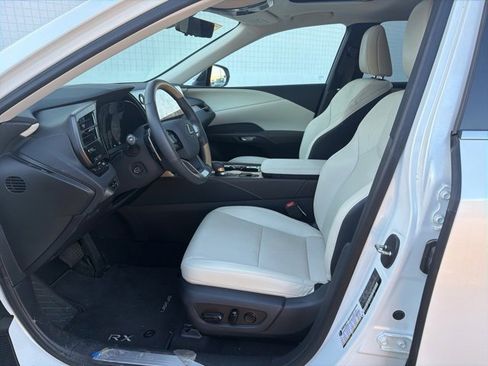 Used 2025 Lexus RX 350 Premium Plus image 17