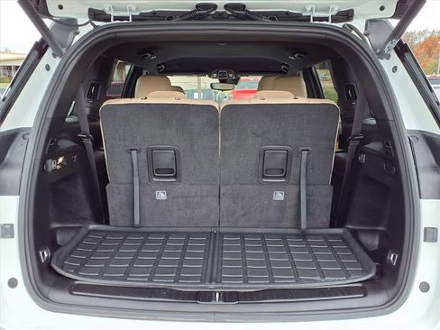 Used 2023 Jeep Grand Cherokee L Limited image 17