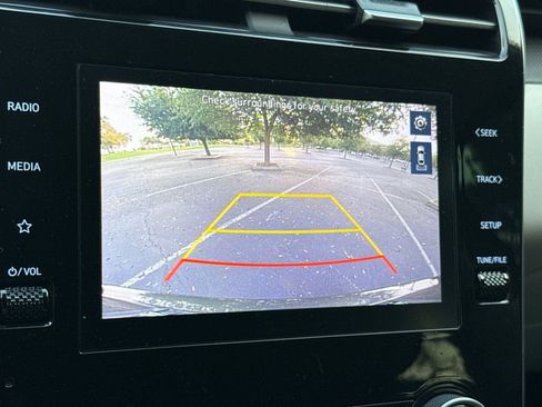 Used 2022 Hyundai Tucson SE image 23