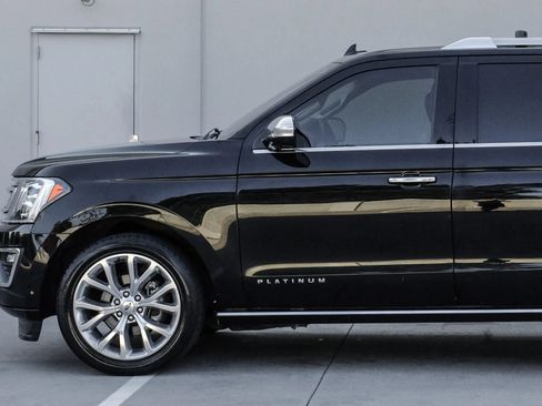 Used 2019 Ford Expedition Max Platinum RWD image 14