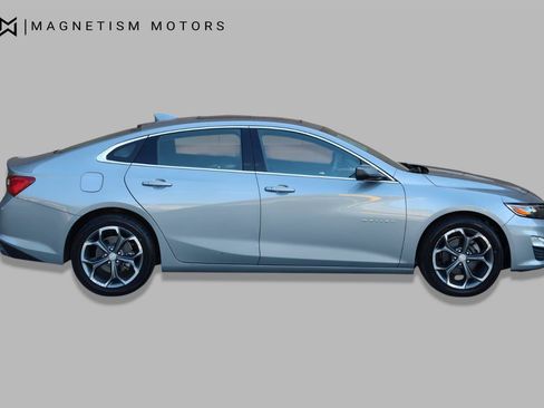Used 2024 Chevrolet Malibu LT FWD image 2