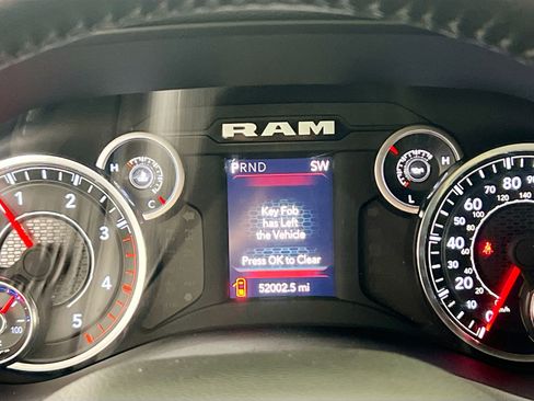 Used 2024 RAM 3500 Big Horn image 23