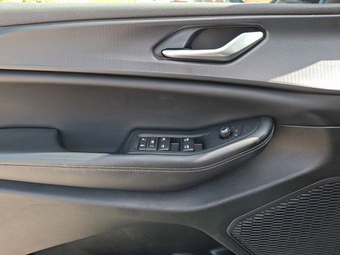 Used 2023 Jeep Grand Cherokee L Laredo image 12