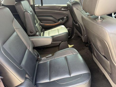 Used 2016 Chevrolet Suburban LTZ RWD image 29