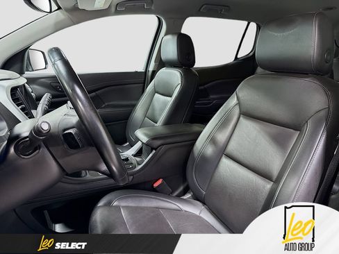 Used 2023 GMC Acadia SLT AWD/4WD image 25