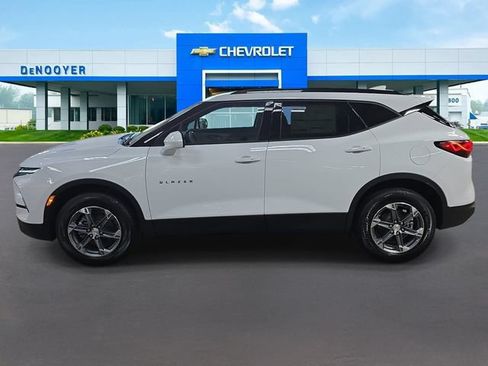 New 2026 Chevrolet Blazer LT w/ Convenience Package AWD/4WD image 10