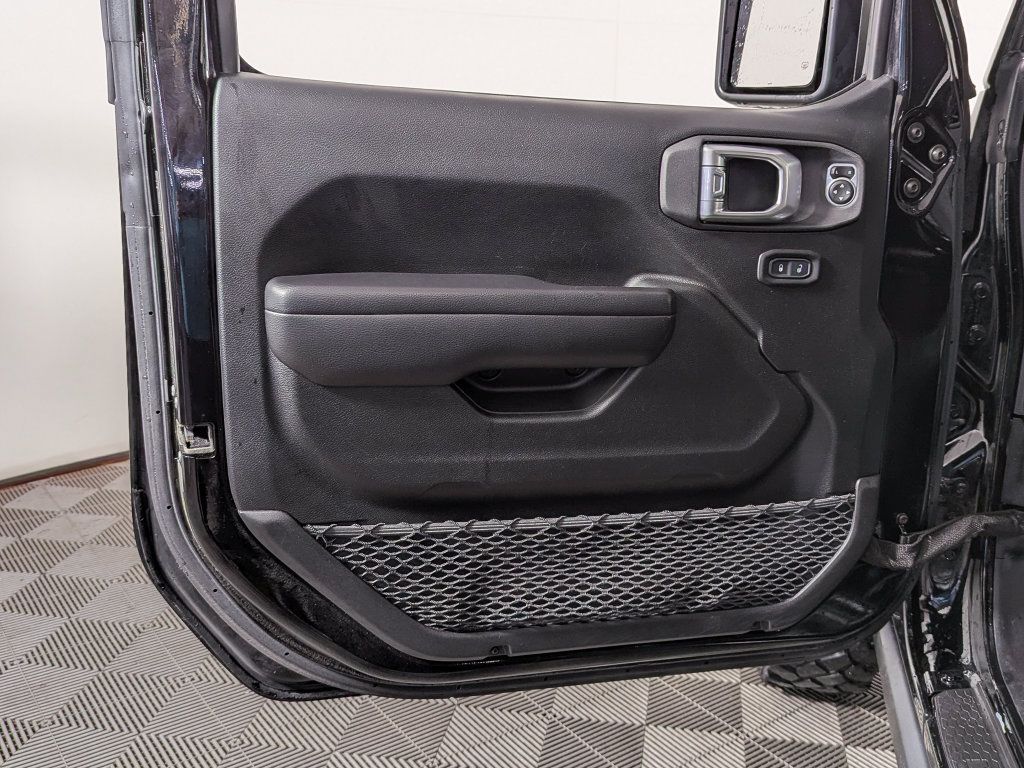 Used 2021 Jeep Wrangler Sport AWD/4WD image 12