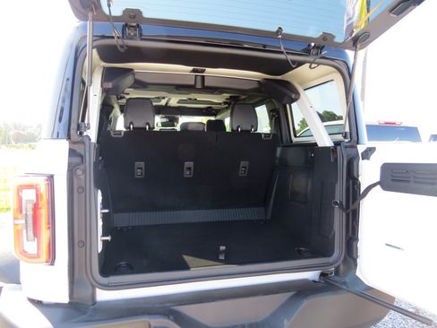 Used 2024 Ford Bronco Wildtrak AWD/4WD image 16