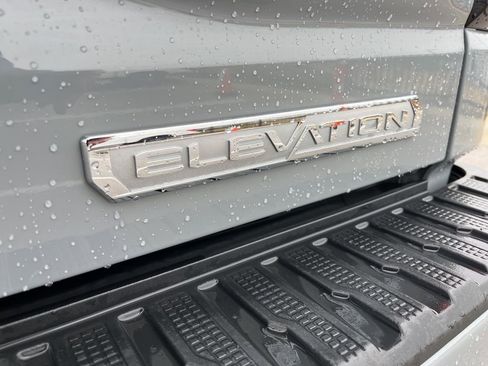 Used 2024 GMC Sierra 1500 Elevation image 8