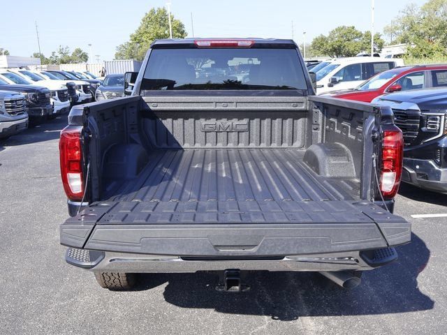 New 2026 GMC Sierra 2500 SLE w/ SLE Value Package; AWD/4WD image 7