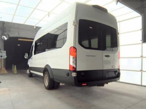 Used 2020 Ford Transit 350 XLT RWD image 3