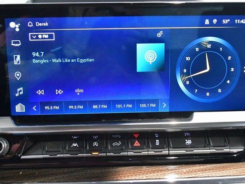 Used 2024 Chevrolet Silverado 1500 LT image 7