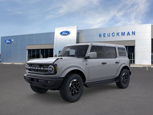 Used 2026 Ford Bronco Outer Banks AWD/4WD image 5