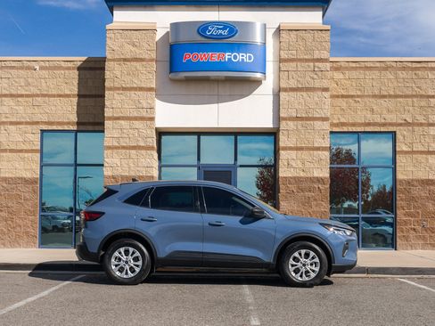Used 2023 Ford Escape Active w/ Tech Pack #1 image 5