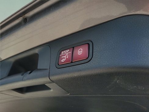 Certified 2022 Mercedes-Benz GLB 250 image 6