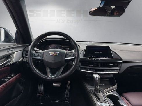 Used 2025 Cadillac CT4 Sport AWD/4WD image 3