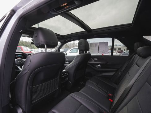 Used 2022 Mercedes-Benz GLE 350 4MATIC image 32