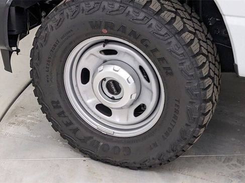 New 2026 Ford F250 XL w/ XL Off-Road Package image 4