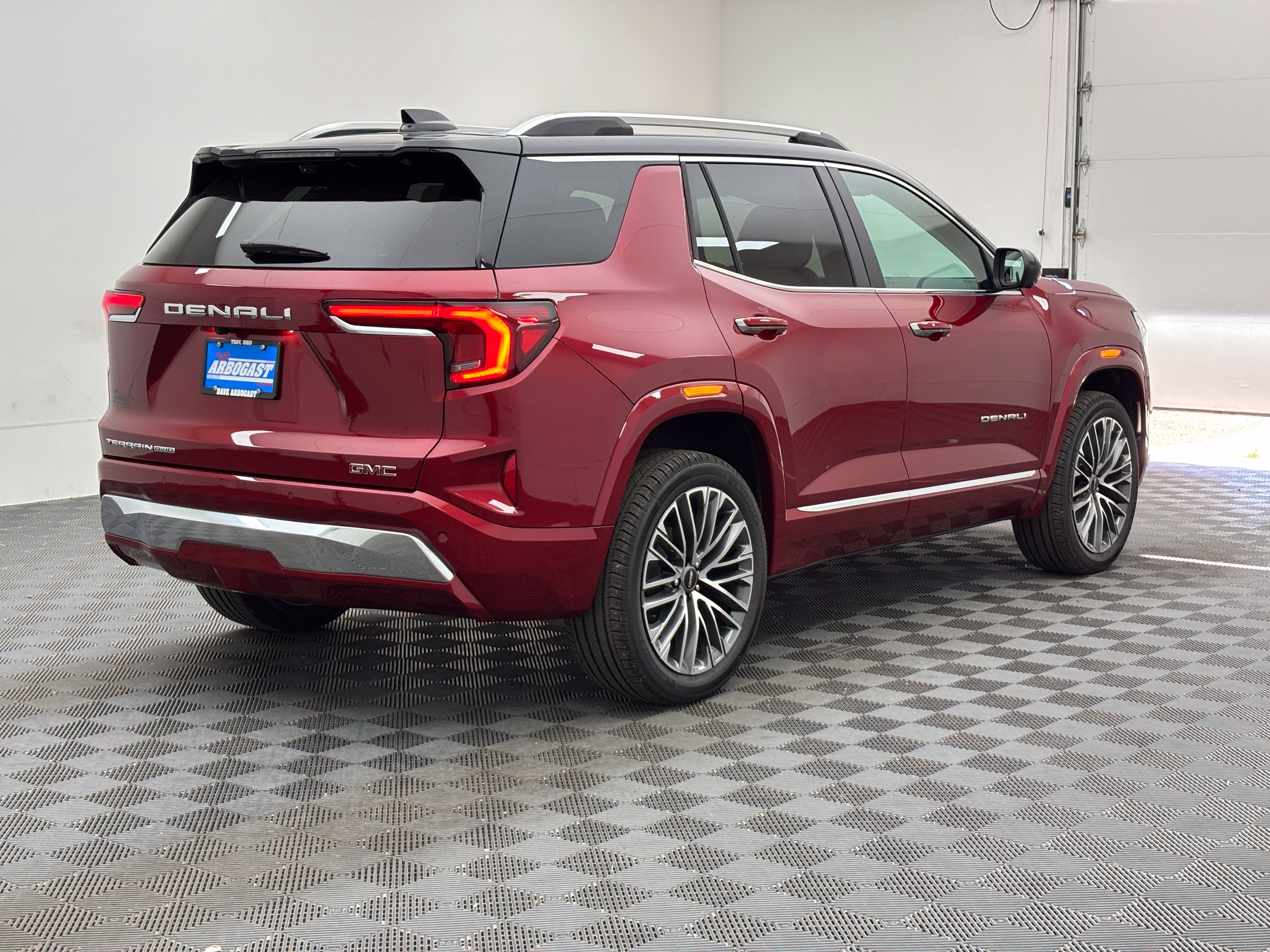 New 2027 GMC Terrain Denali w/ LPO, Floor Liner Package AWD/4WD image 10