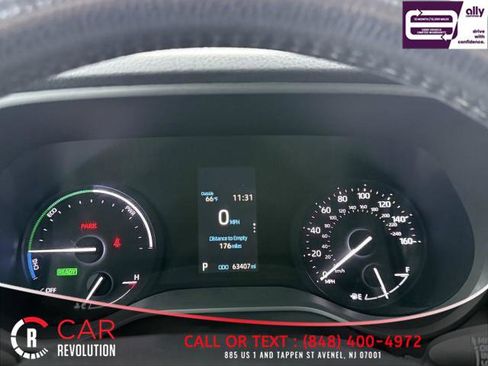 Used 2024 Toyota Sienna XLE image 26