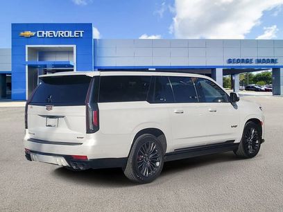 Used 2023 Cadillac Escalade ESV V