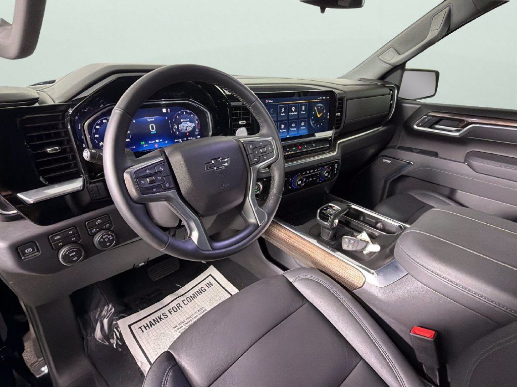 Certified 2026 Chevrolet Silverado 1500 RST w/ Convenience Package II AWD/4WD image 18