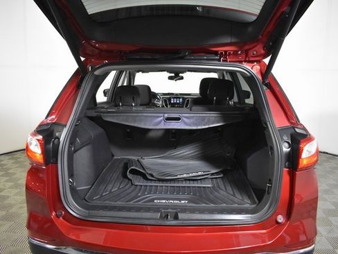 Used 2018 Chevrolet Equinox LT w/ Sun & Infotainment Package image 30