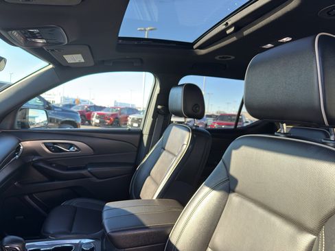 Certified 2023 Chevrolet Traverse Premier w/ Redline Edition image 26