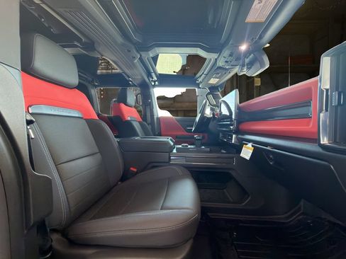 New 2026 GMC Hummer EV 3X w/ Carbon Fiber Edition Package AWD/4WD image 15