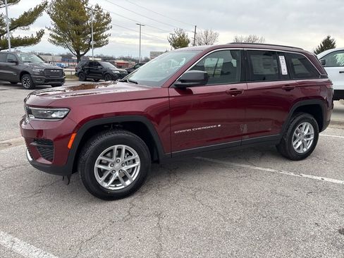 New 2026 Jeep Grand Cherokee Laredo AWD/4WD image 15